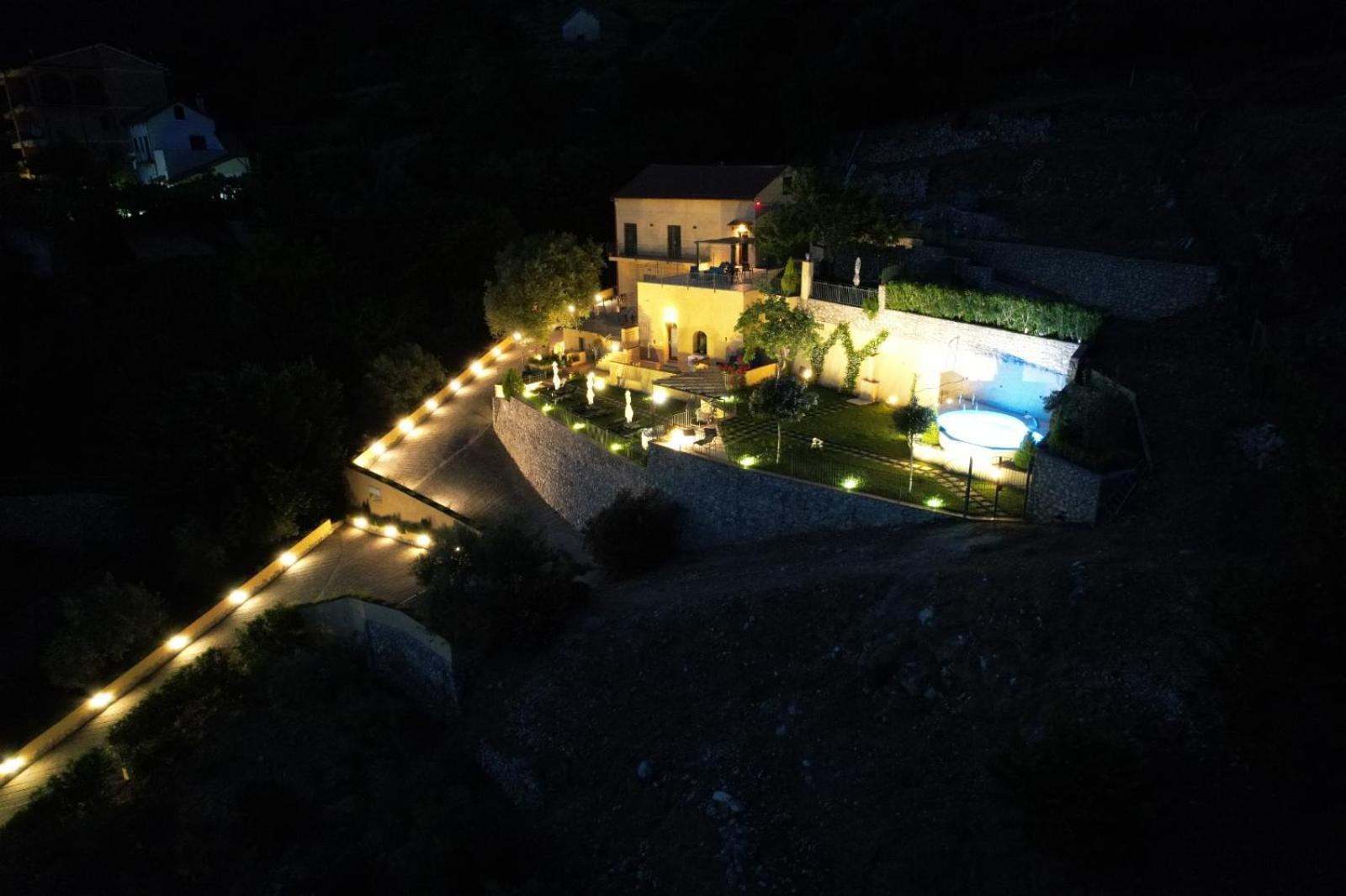 La Cornice Dei Monti Tramonti Exterior photo